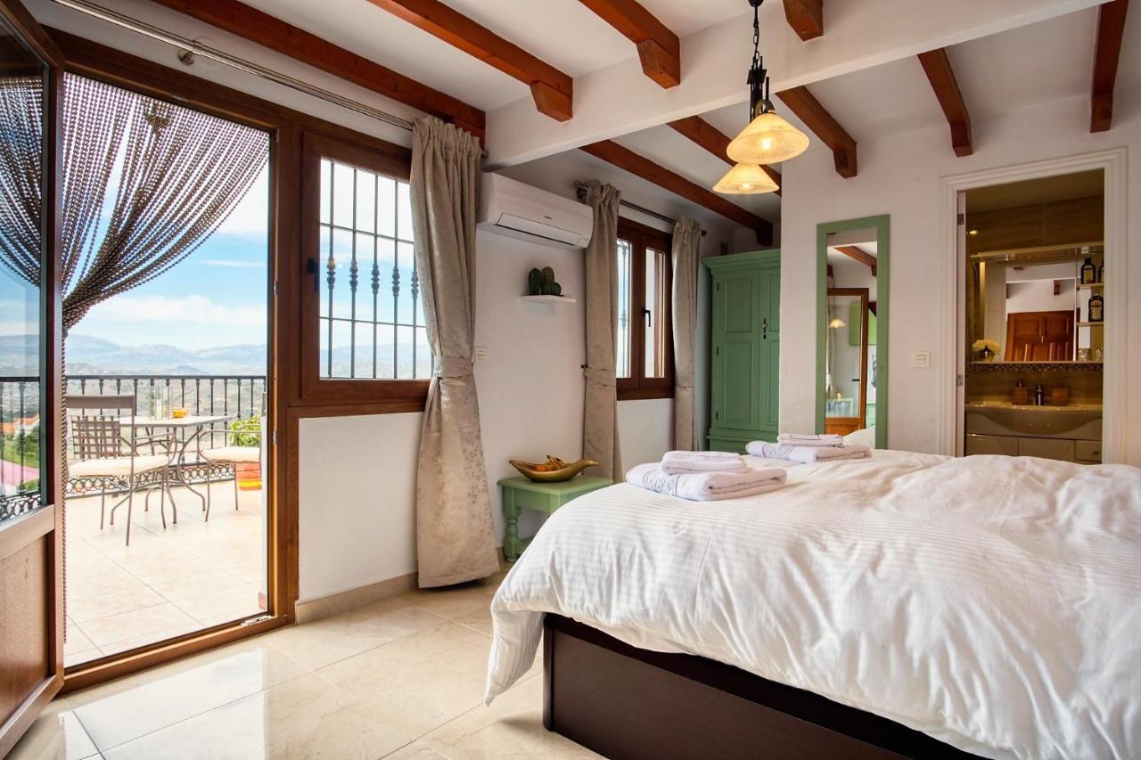 Casa Las Torres B&B Iznate Kültér fotó