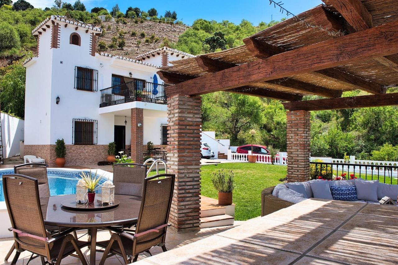 Casa Las Torres B&B Iznate Kültér fotó